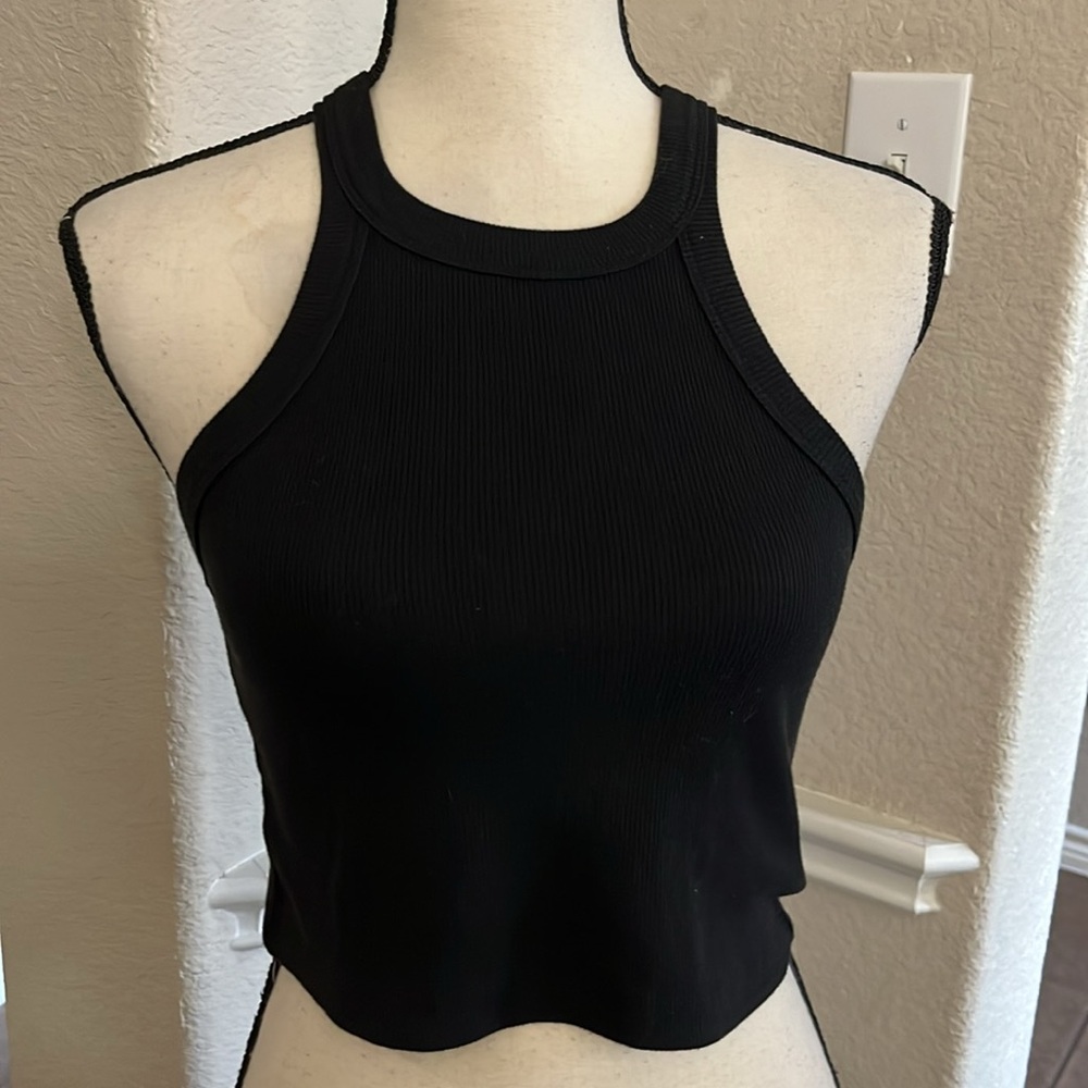 Paradise black ribbed crop tank top Size M